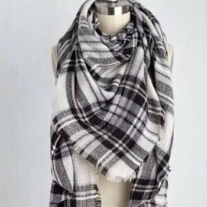 Mod Cloth Scarf Shawl Blanket 55x55 Throw Wrap Black White‎ Tartan Plaid Fringe